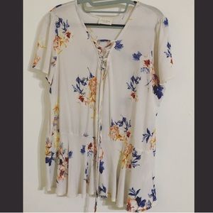 Flowy Short Sleeve Flower Top